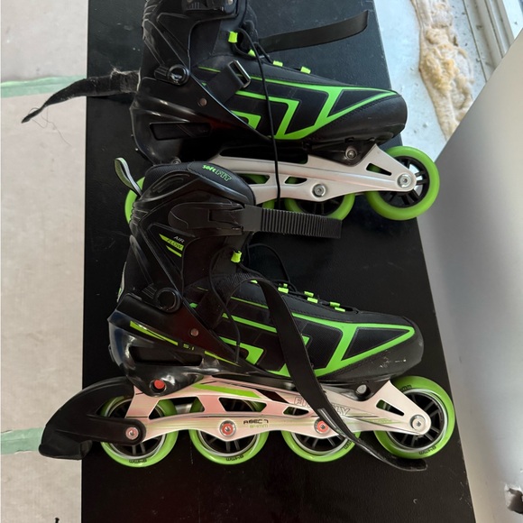 Firefly Roller Blades - Picture 3 of 3